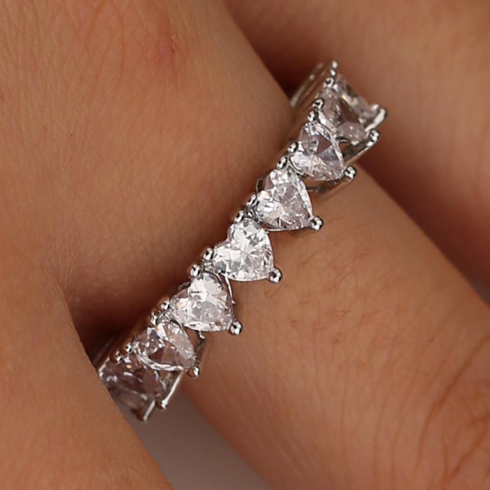 Huitan Simple Style Women Ring Inlaid Shining Heart CZ Fashion Accessories Versatile Wedding Engagement Jewelry for Lady Party