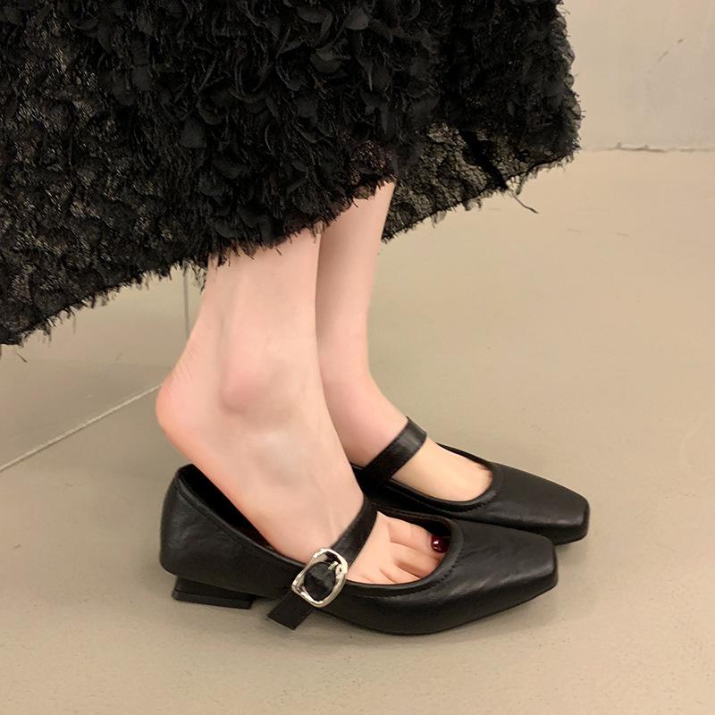 Temperament small square head evening breeze shallow mouth word with small leather shoes children low heel commuting soft sole Mary Jane single shoe