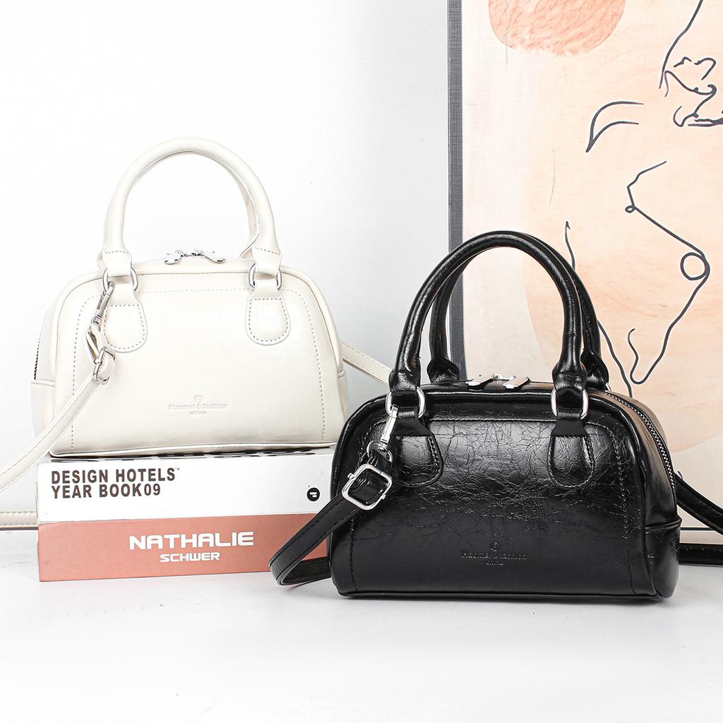 Premium niche bag women's 2025 new retro messenger bag women's casual versatile portable pillow bag