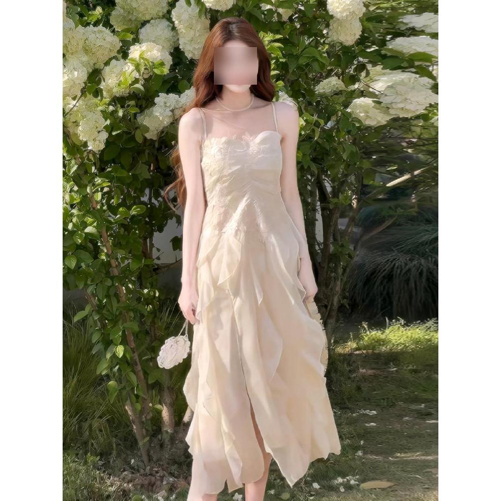 Französisches weißes Feen-Trägerkleid Damen Designgefühl Reisebekleidung Foto Urlaub Rock Geburtstagskleid