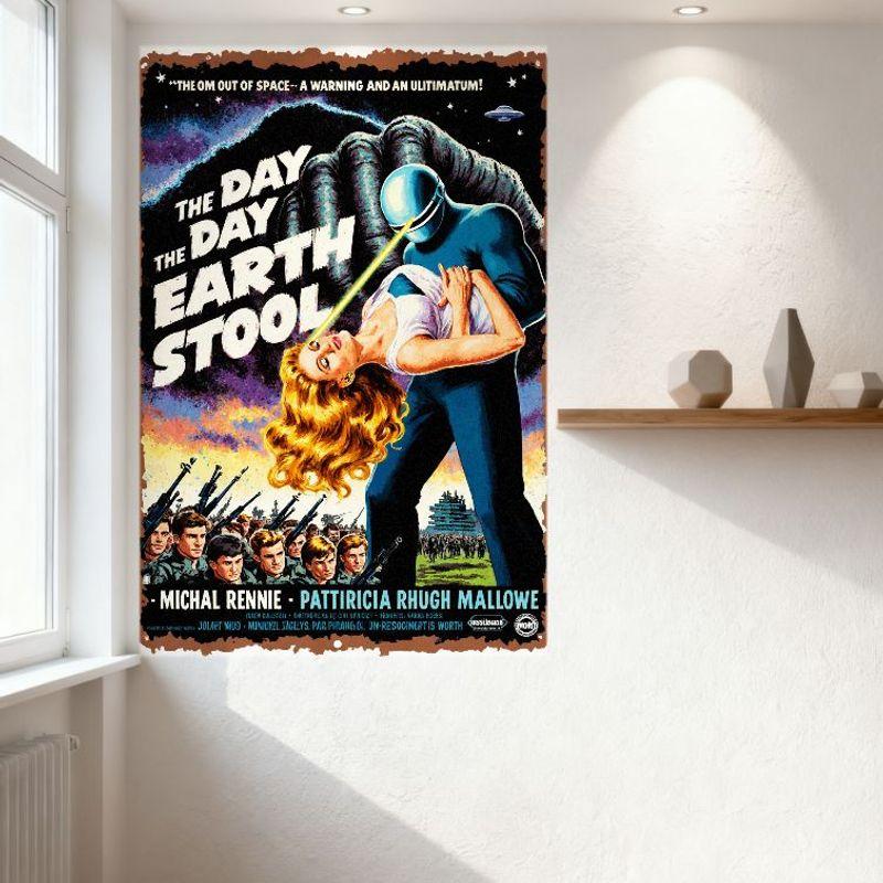 Vintage The Day the Earth Stood Still Sci - Fi Movie Metal Tin Sign Retro Alien UFO Wall Plaque for Home Bar Man Cave Decor