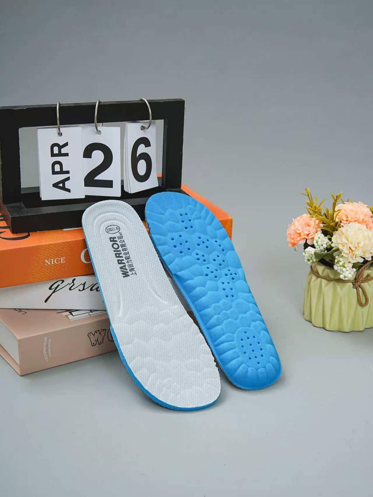 

Huili Women s Breathable Big Head Mango-Scented Super Soft Sports Casual Insoles 40/250, length 25.5cm