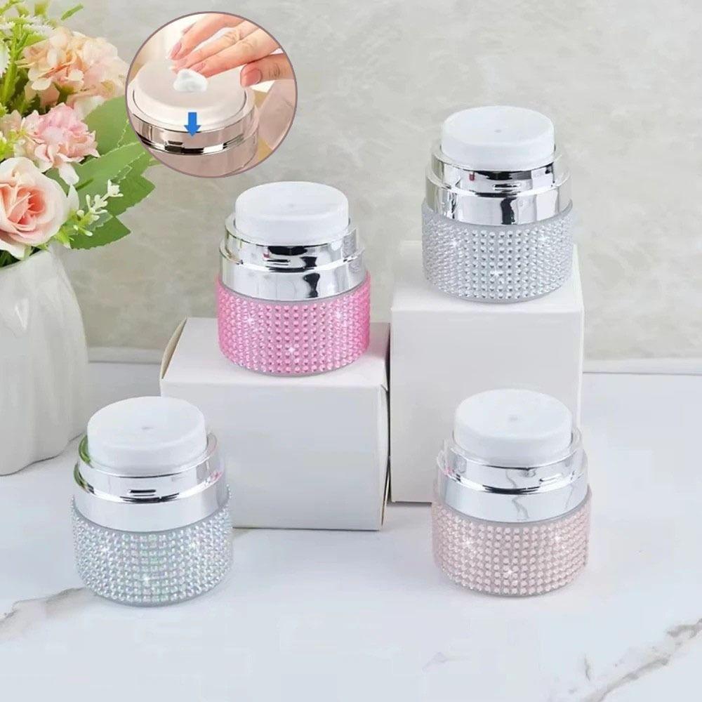 

Vacuum Pump Cosmetic Cream Bottle 15ml Face Cream Dispenser Lotion Storage Container червоний