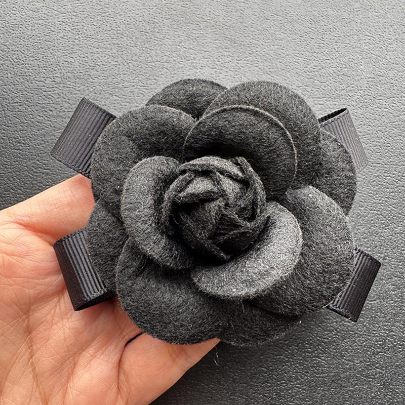 Eleganti Abiti da Donna e Ragazza Spille Distintivi Camelia a Quadri Classici da Donna Alta Qualità Feste Accessori Spille da Matrimonio