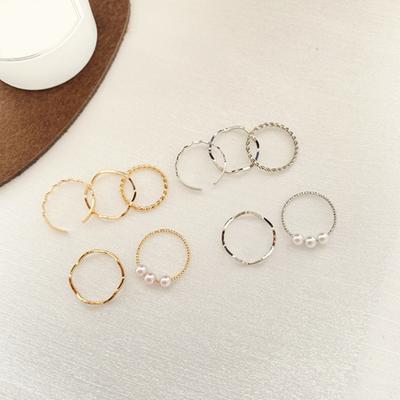 Yousheng 5Pcs Finger Rings Wavy Japan Korean Style Faux Pearls Jewelry Electroplating Stackable Rings Set for Wedding Party Banquet Prom