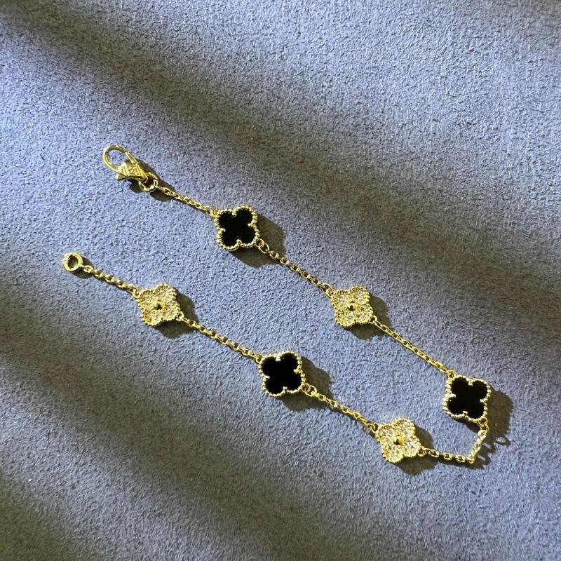 Boutique Vierblättriges Kleeblatt Mini 9mm Sechs Blumen Armband 18k Ins Mode Herren- und Damenarmbänder