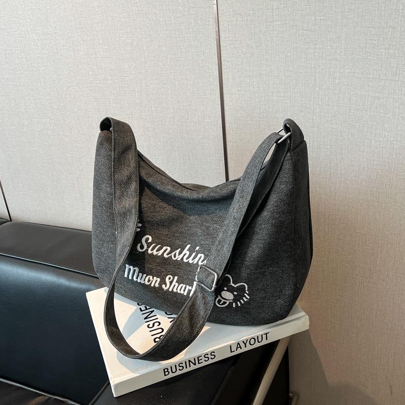 Casual letter large-capacity bag women's new fashion tote bag versatile shoulder messenger bag