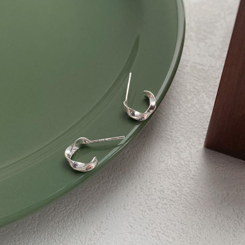 S999 Sterling Silver Mobius Earrings: Elegant C-Shaped Design for Women, Stylish and Pure Silver Ornaments Pure Silver