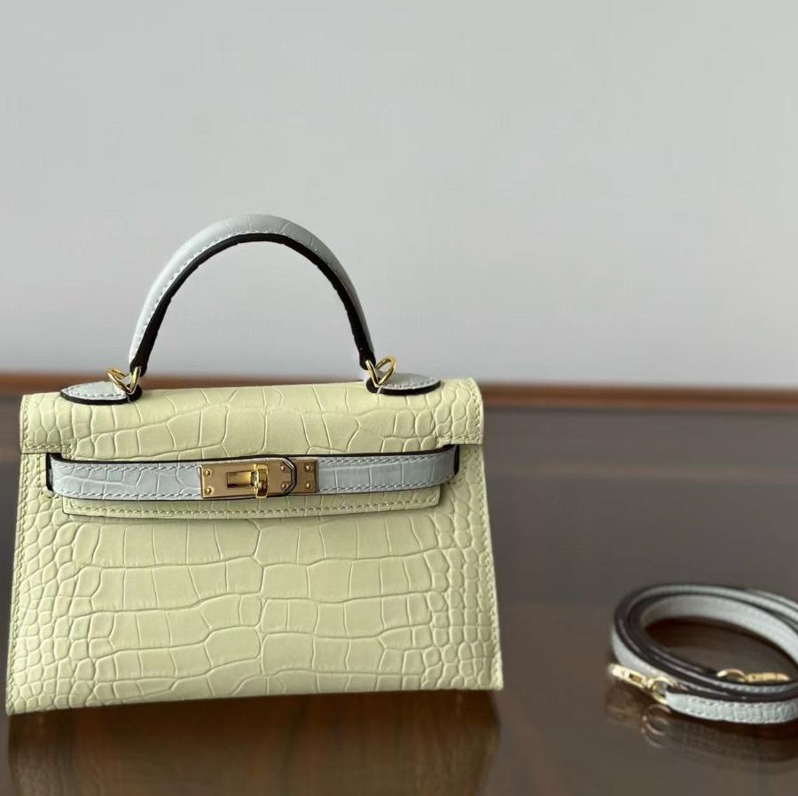 

Жіноча сумка з пуху другого покоління, 19 см, в язоклий комір з гусячого пуху, однолямкова, зі шкіри ягняти, сумка високого класу 19x5.5x12cm сірий/жовтий