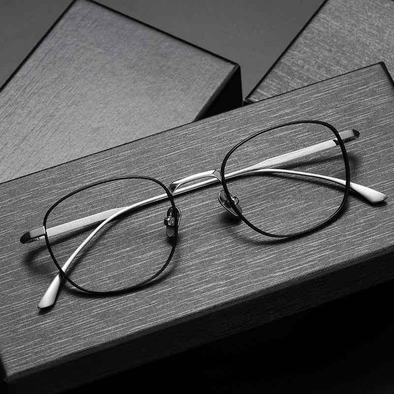 Designer Hand-made Japanese Retro Pure Titanium Glasses Frame Men's Myopia Glasses with Degree of Blue Light Protection