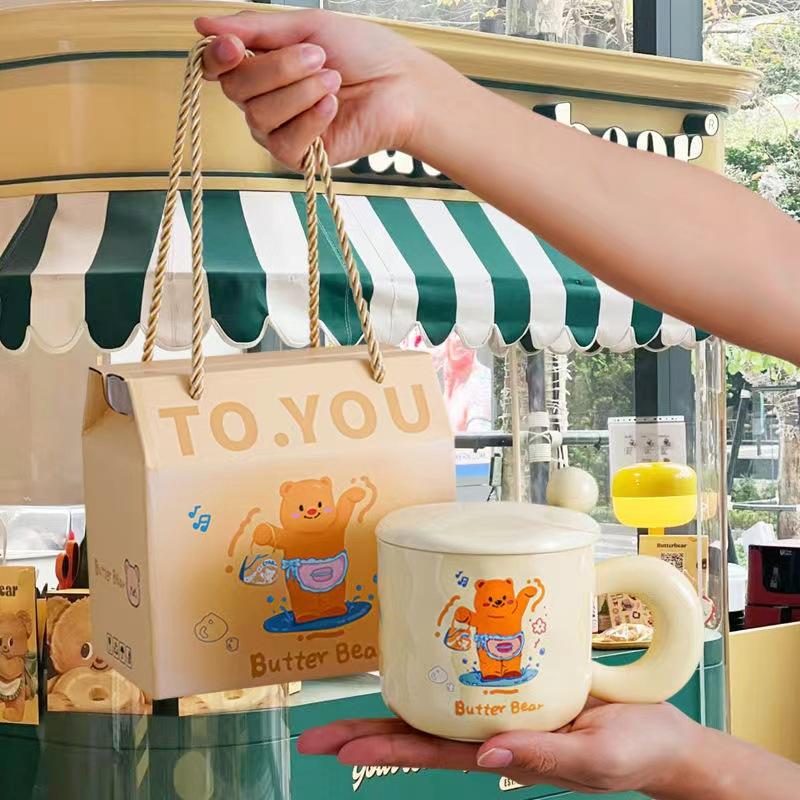 Niedlicher Butterbär Keramiktasse mit Deckel Löffel für Mädchen Büro Frühstück Kaffee Trinkbecher Praktisches Geschenk