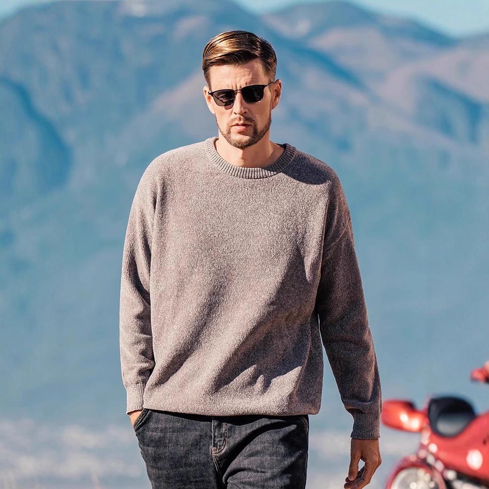 Chenille Velvet Thickened Sweater: Young Men's Autumn/Winter Round Neck Wool Top