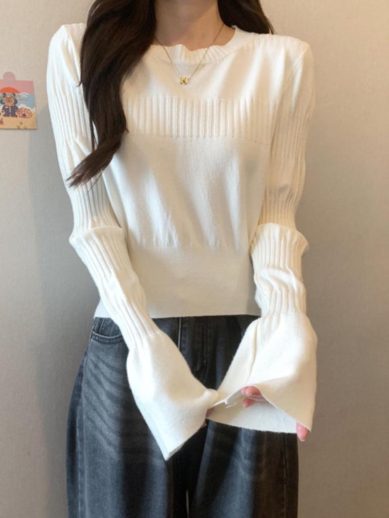 Women's White Cross-Border Bell Sleeve Sweater - Autumn/Winter Slim-Fit Waist-Cinching Knitted Pullover