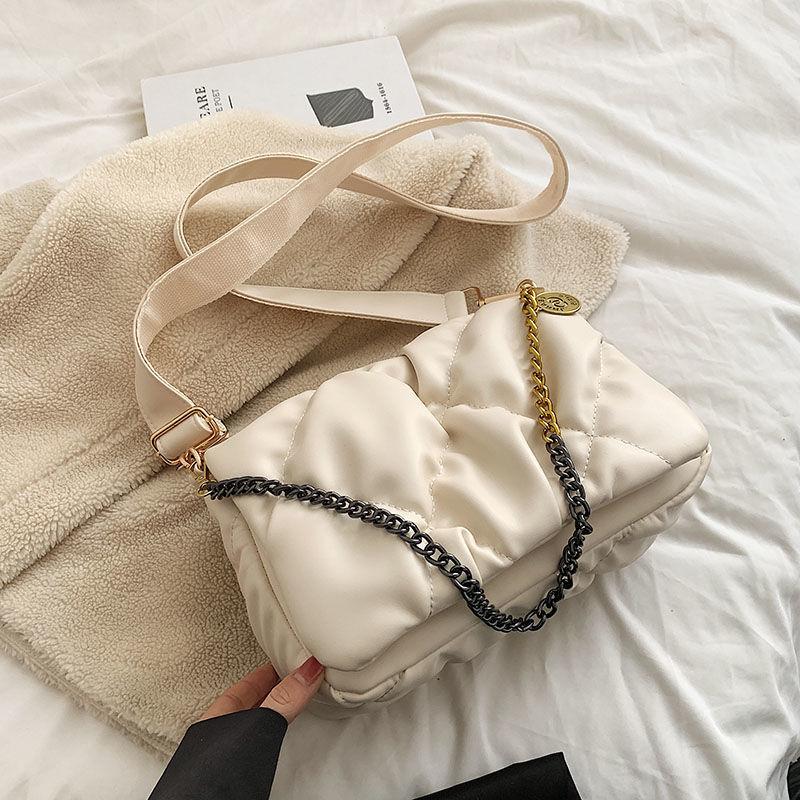 

Niche design retro chain single shoulder armpit bag women s autumn and winter new high-end cloud bag messenger bag