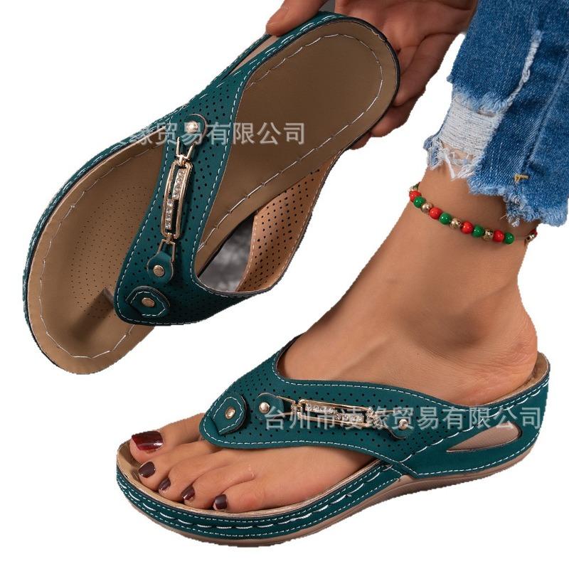 Large Size Women's Shoes Spring and Summer New Toe Casual Beach Slope Heel Flip-flops Women's Cool Slippers