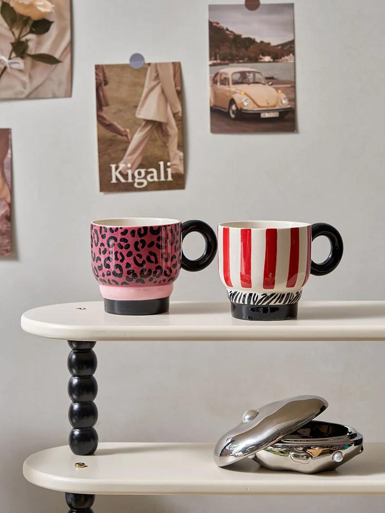 Niche Design Ceramic Mug Send a Gift Creative Girls Water Cup Hand-painted Leopard Print Office Coffee Cups Drinkware Kitchen