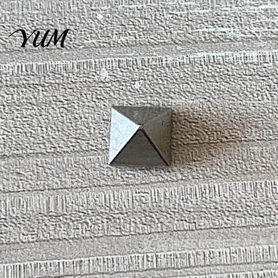 Snowboard Foot Grip 5/10Pcs Stomp Pad, Anti-Slip Pyramid Studs for Snowboarding Accessories Skiing, Star Shape Grip, Accessory Set