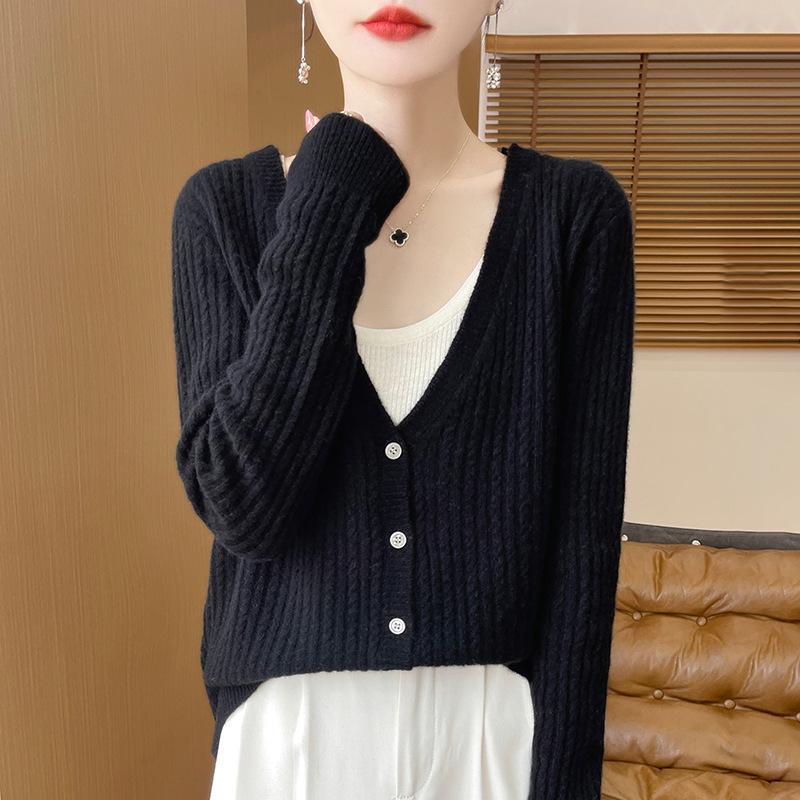 Niche V-neck twist knitted cardigan women's short jacket long-sleeved sweater loose and thin top