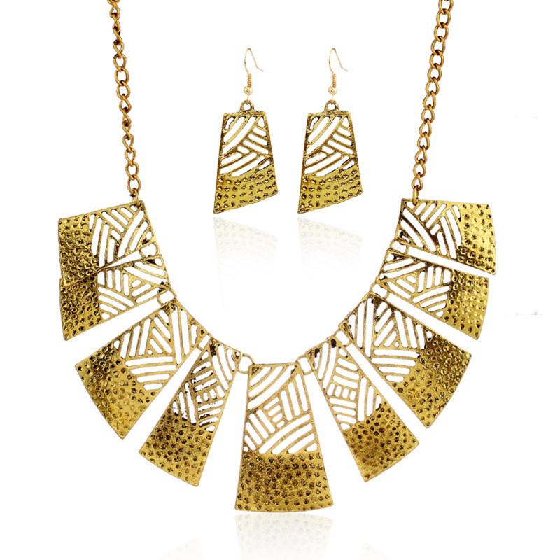 Alloy Unisex Vintage Necklace With Openwork Design Chain For Special Occasions