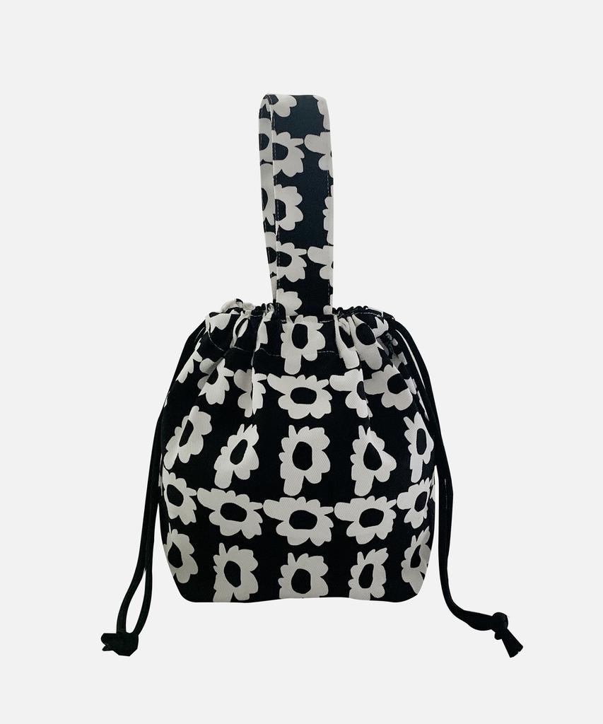 Sogonsogon Bloom Black String Bag