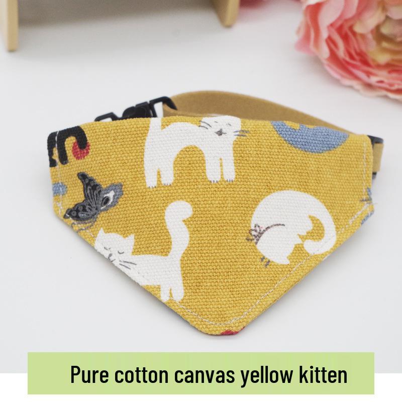 Bavoir et col triangulaire de style japonais pour chatons et petits chiens