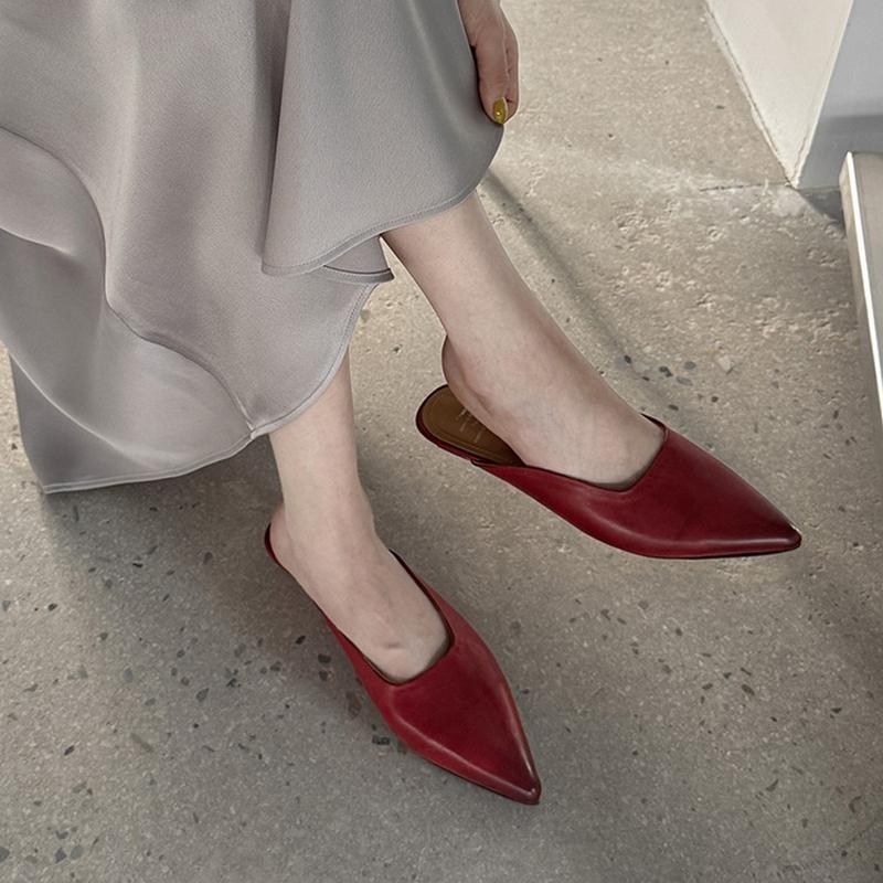 Fashion NEW Summer Women Mules Genuine Leather Shoes for Women Pointed Toe Low Heel Slippers Concise Cover Toe Slingback Black Sandals
