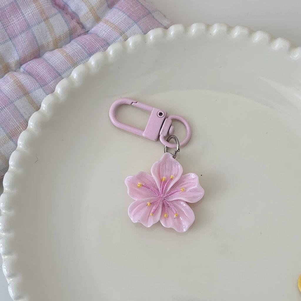 Romantic Sakura Blossom Keychain Girls Sweet Flower Pendant Key Ring Friend Gifts Key Chains Simple Backpack Bag Accessories