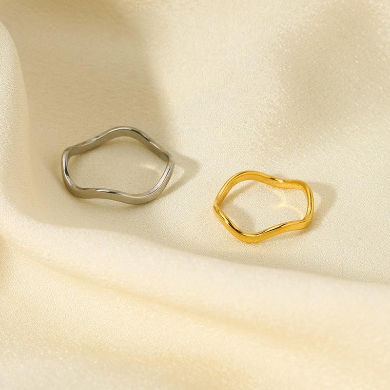 Ins Minimalist Versatile Irregular Wave Ring Women's Plated 18k Gold Stainless Steel Waterproof Ring Niche Premium