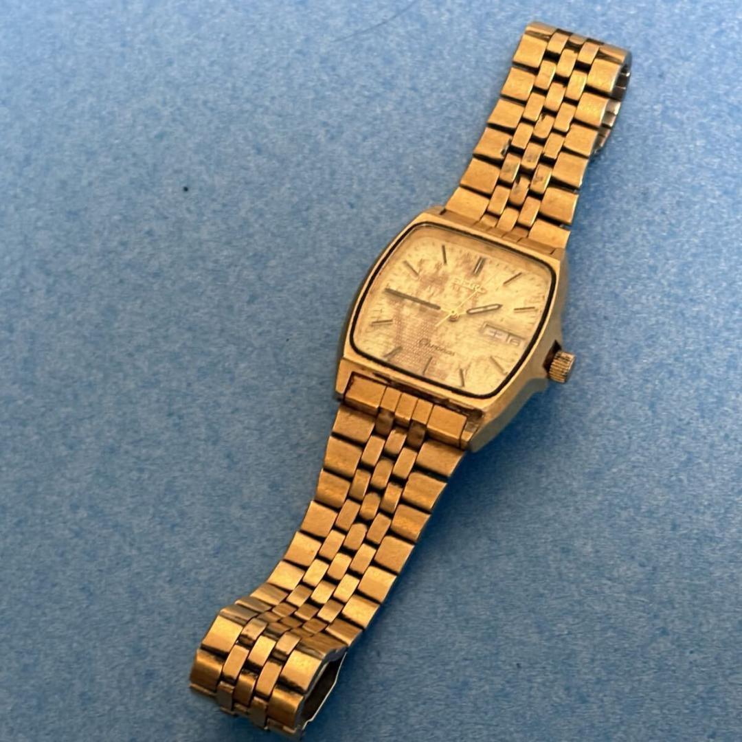 

[USED] SEIKO CHRONOS Gold Color