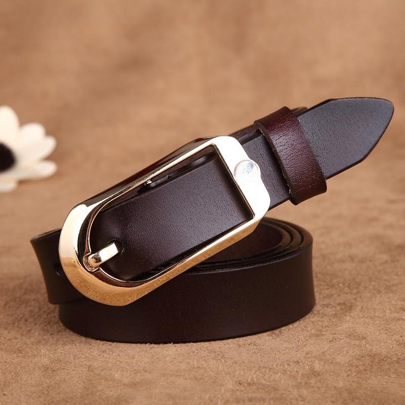 Ceinture en cuir pour femme avec boucle à ardillon pour un style décontracté ou de bureau