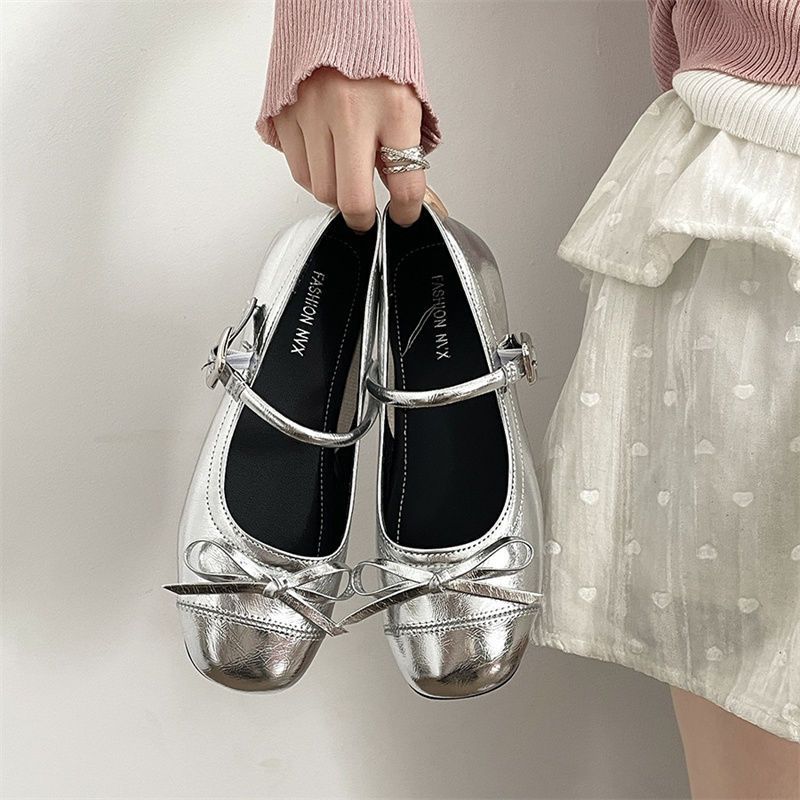 Inner height increase French silver light mouth ballet Mary single shoes 2025 spring new flat skirt jk leather shoes