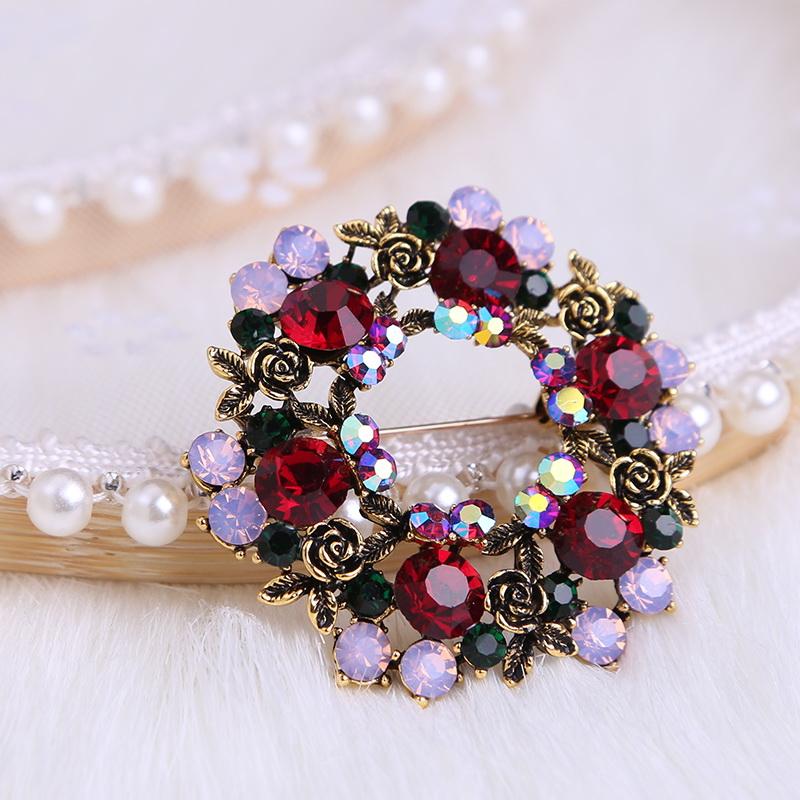Garland-Brooches Fashion Rhinestone Flower Brooch For Women Crystal Pins Wedding Decoration Jewelry Accessories