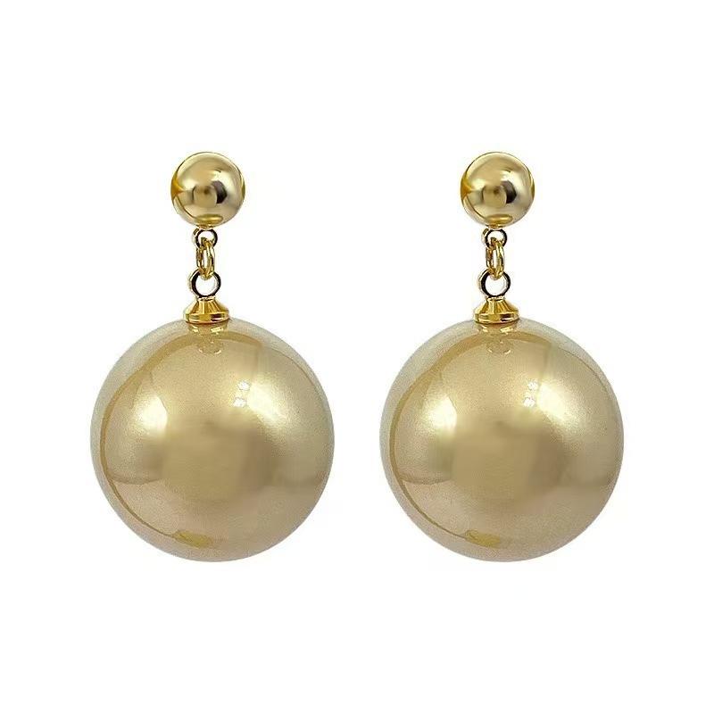 Korean light luxury pearl earrings earrings Internet celebrity high sense simple versatile stud earrings ins trend earrings