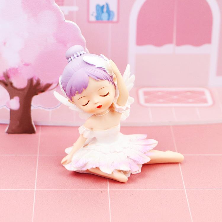 

Скандинавська фігурка балерини для прикраси автомобіля, торта або столу As shown