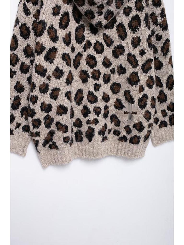 Women's Leopard Print Hooded Knit Sweater - Winter 2024 European and American Style