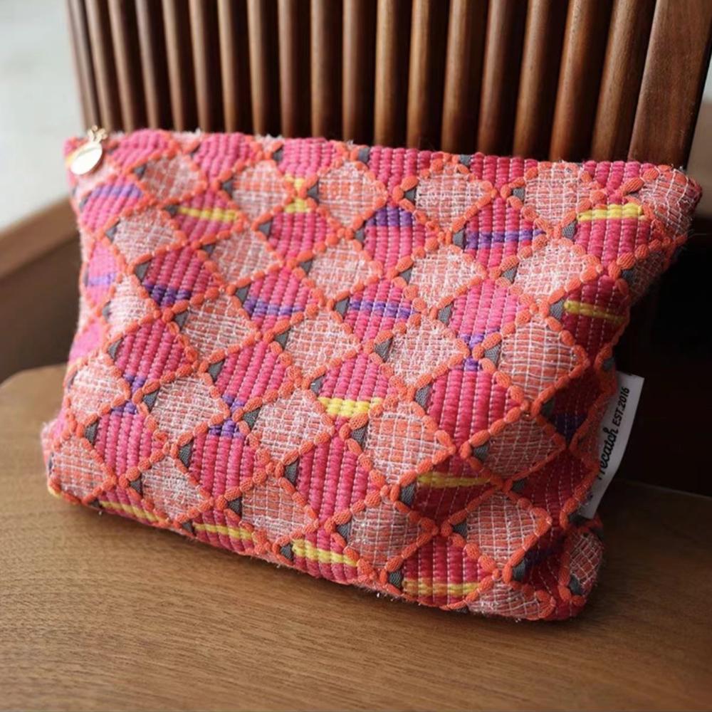 

Red Plaid Pattern Cosmetic Bag Large Capacity Zipper Fabric Makeup Pouch For Women Travel Toiletry Organizer Stylish Wash Bag красный