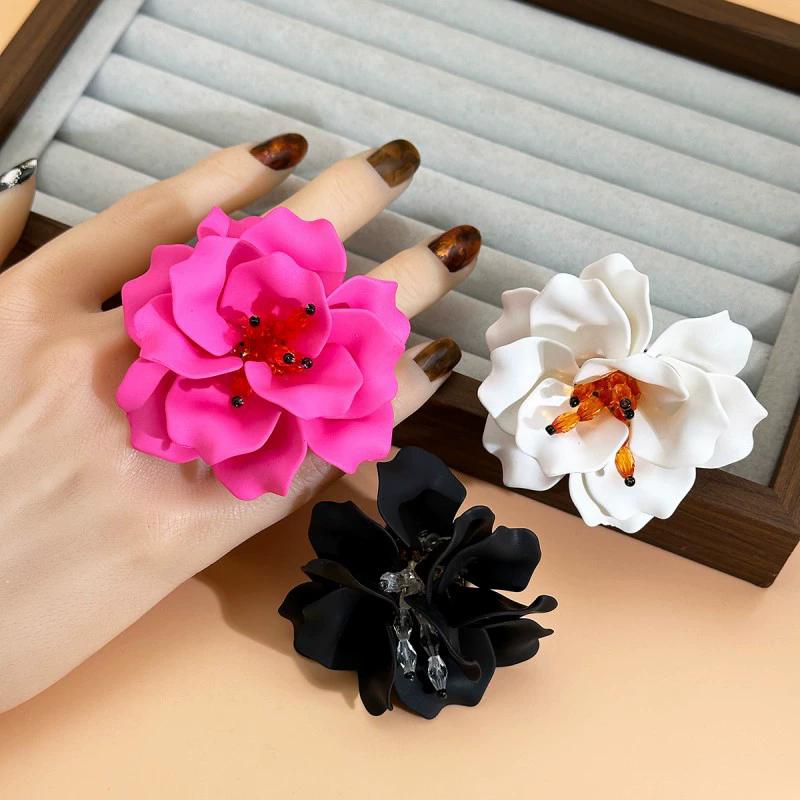 Vacation-Style Acrylic Flower Ring Fashionable Individual High-End Three-Dimensional Clothing Decoration Accessory For Women