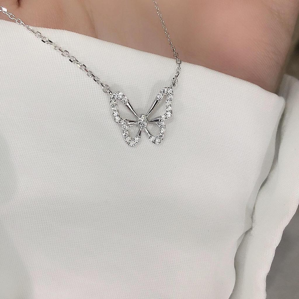Colar Borboleta Diamante Vazado - Luxo Leve, Corrente Elegante para Clavícula, Novo Design 2021, Estilo Frio Simples