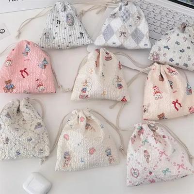 Borsa in cotone riutilizzabile con stampa di fiori e animali, con coulisse, porta caramelle, bomboniere, gioielli, calzini per feste, regali, borsa portaoggetti