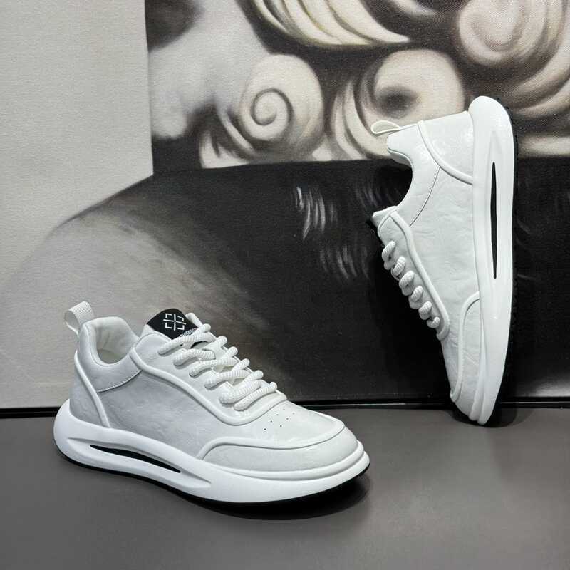 Shoes new autumn and winter solid color leather surface sports leisure soft sole heightening Forrest Gump shoes dad shoes