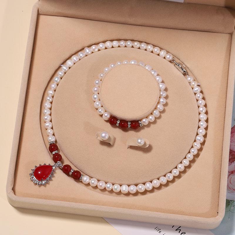 Zhuji Natural Freshwater Pearl Necklace Set: Green Water Drop Design - Perfect Mother's Day Gift