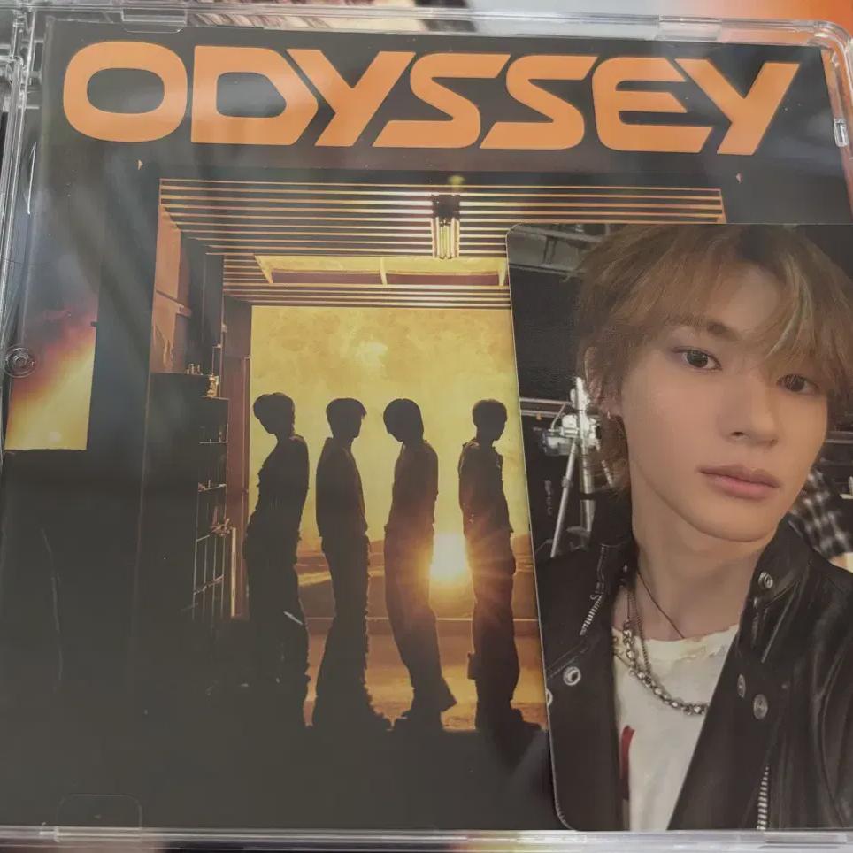 

RIIZE Японский драгоценный альбом с фотокартой в комплекте