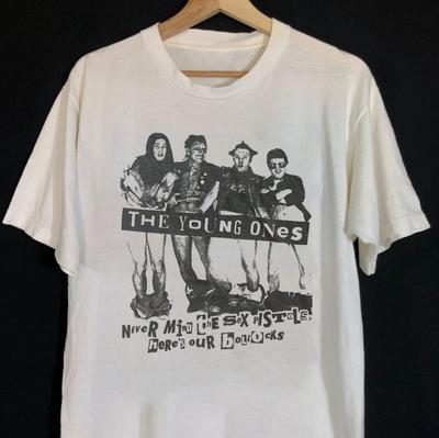 THE YOUNG ONES PUNK UK ROCK T-Shirt Unisex Cotone Tutte le Taglie