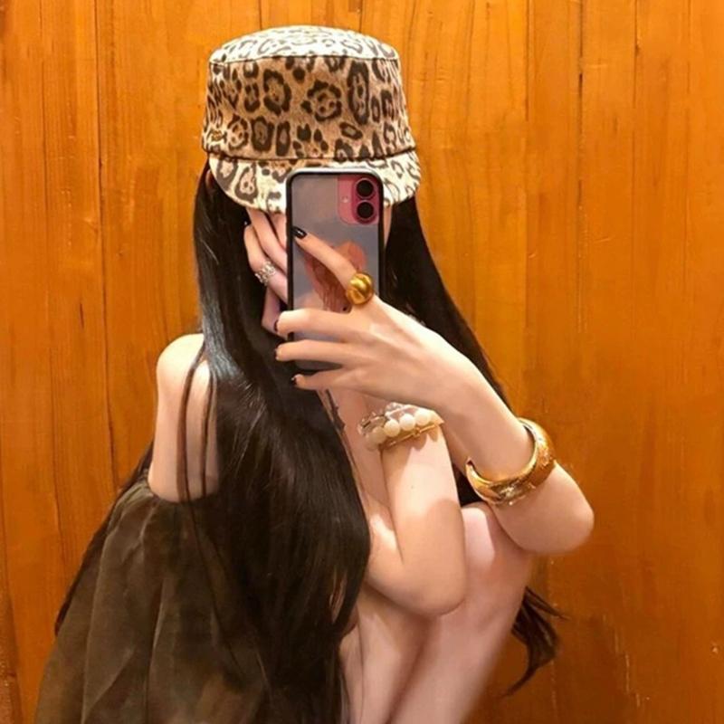 Winter Autumn Soft Stretchable Leopard Pattern Beret Cap Breathable Faux Suedes Unisex Fashion Headwear
