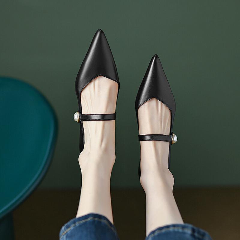 

Four seasons wear casual women s single shoes buckle low heel flat rubber soft sole large size shoes new solid color pointed single shoes women 39 чорний