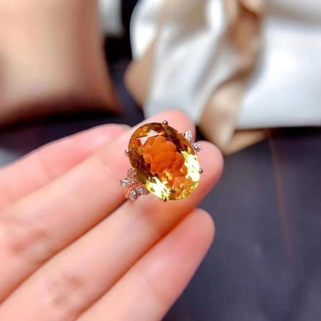 New In Butterfly Shaped Oval Yellow Crystal Rings for Women Rose Golden Fashion and Luxurious High-quality Ring Banquet Jewelry