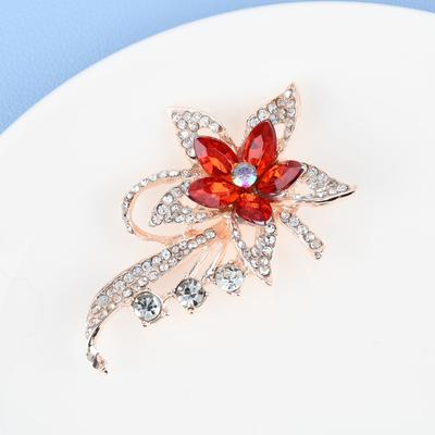 Elegancka broszka z różowego złota dla kobiet w stylu biżuterii Piękne kryształowe broszki z kryształkami na prezent