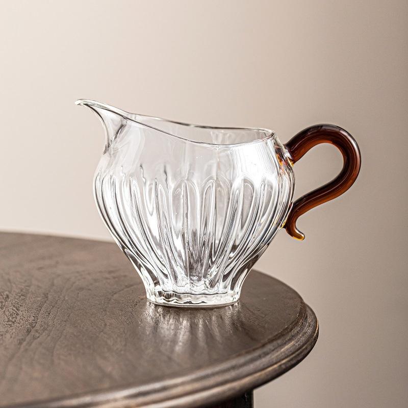 

250ml Heat-resistant High Borosilicate Glass Fair Cup with Handle Tea Dispenser Chahai Kung Fu Tea Set Accessories Tea Divider 280ML бурштин