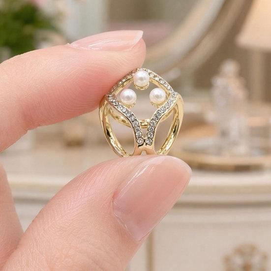Scarf Button for Women, Double-Ring Faux Pearl Rhinestone Scarf Fastener for Silk Scarves Shawls Belt, Scarf Buckle Multi-Use Accessory