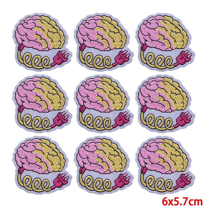 10 Pcs/lot Wholesale Embroidery Patch Iron On Patches For Clothing Patches On Clothes Jackets Decor Applique Sew Supplies